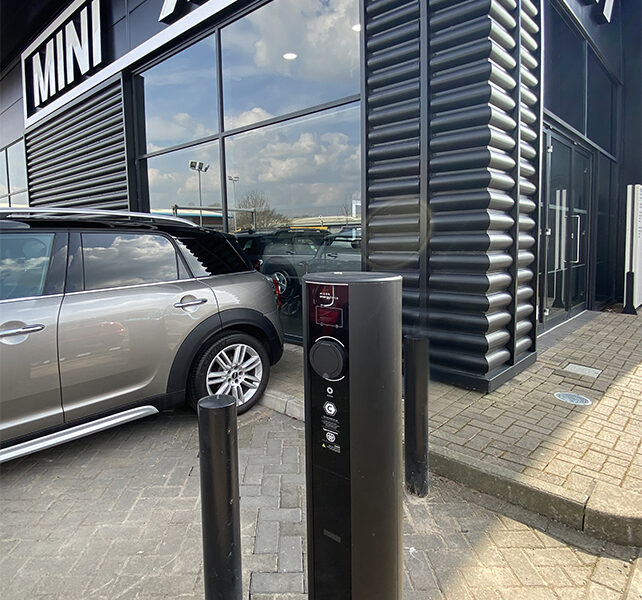 EnergyForce Electric Vertical Charger
